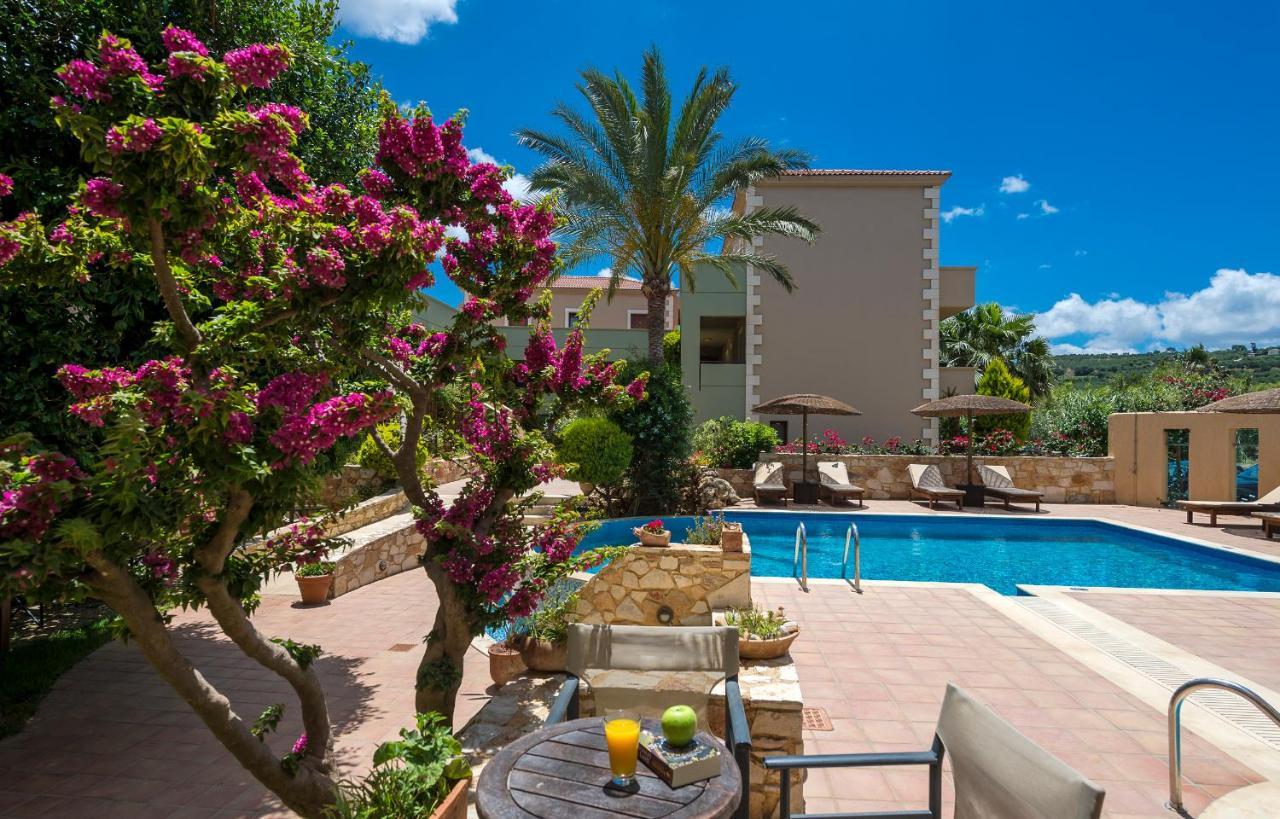 Mistral Hotel - For Solo Travelers Maleme Exteriör bild